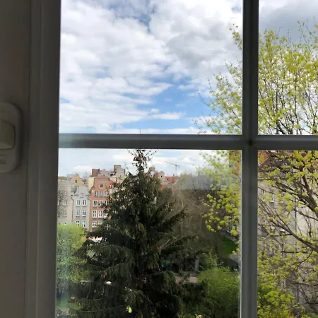 Apartment Kameralny 12 *