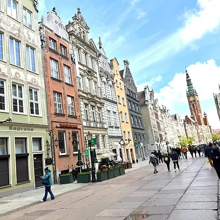 Apartment Kameralny 12 *